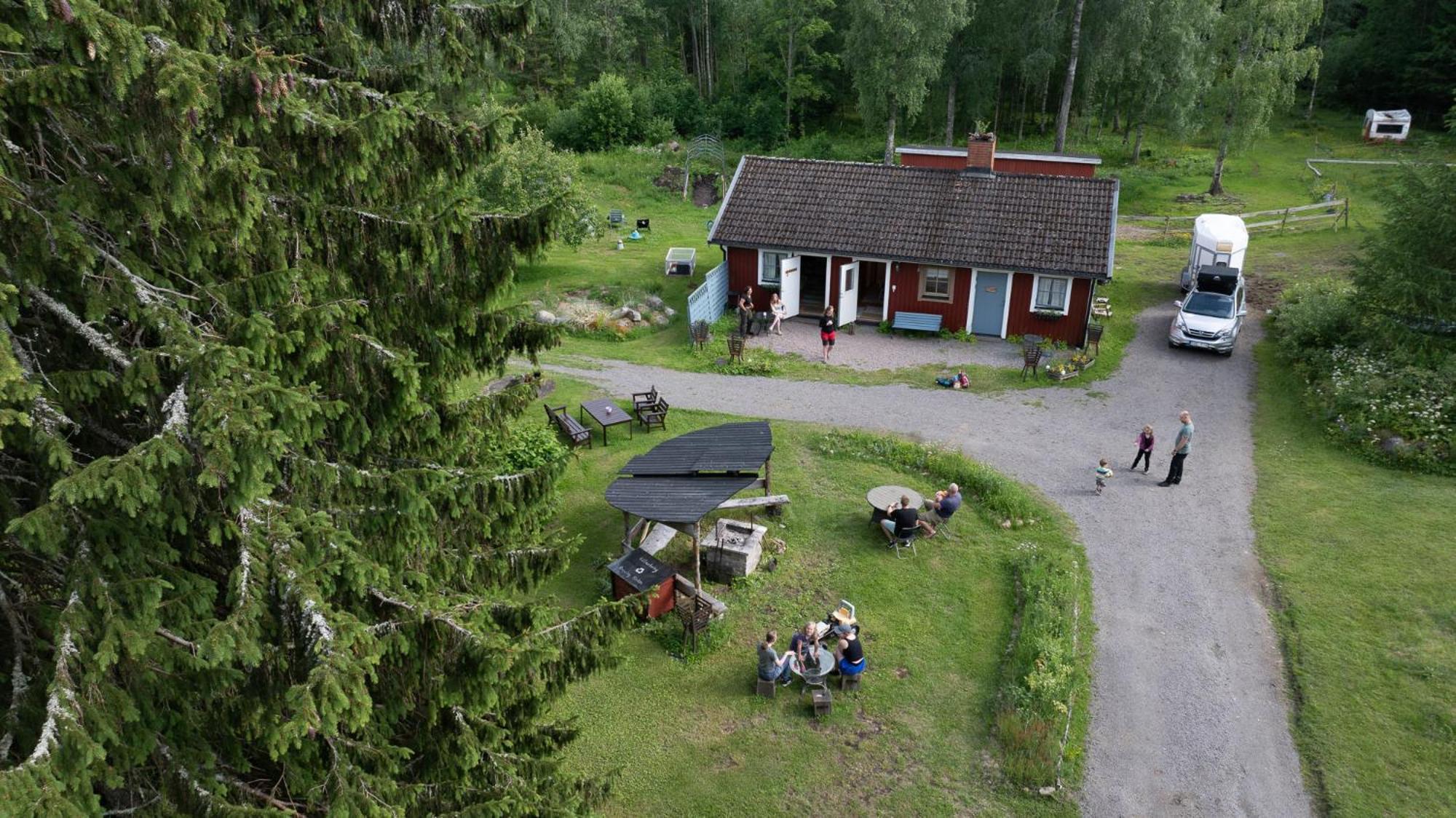 Ekologiska Fru Gran B&B I Tiveden Gardsjo Luaran gambar