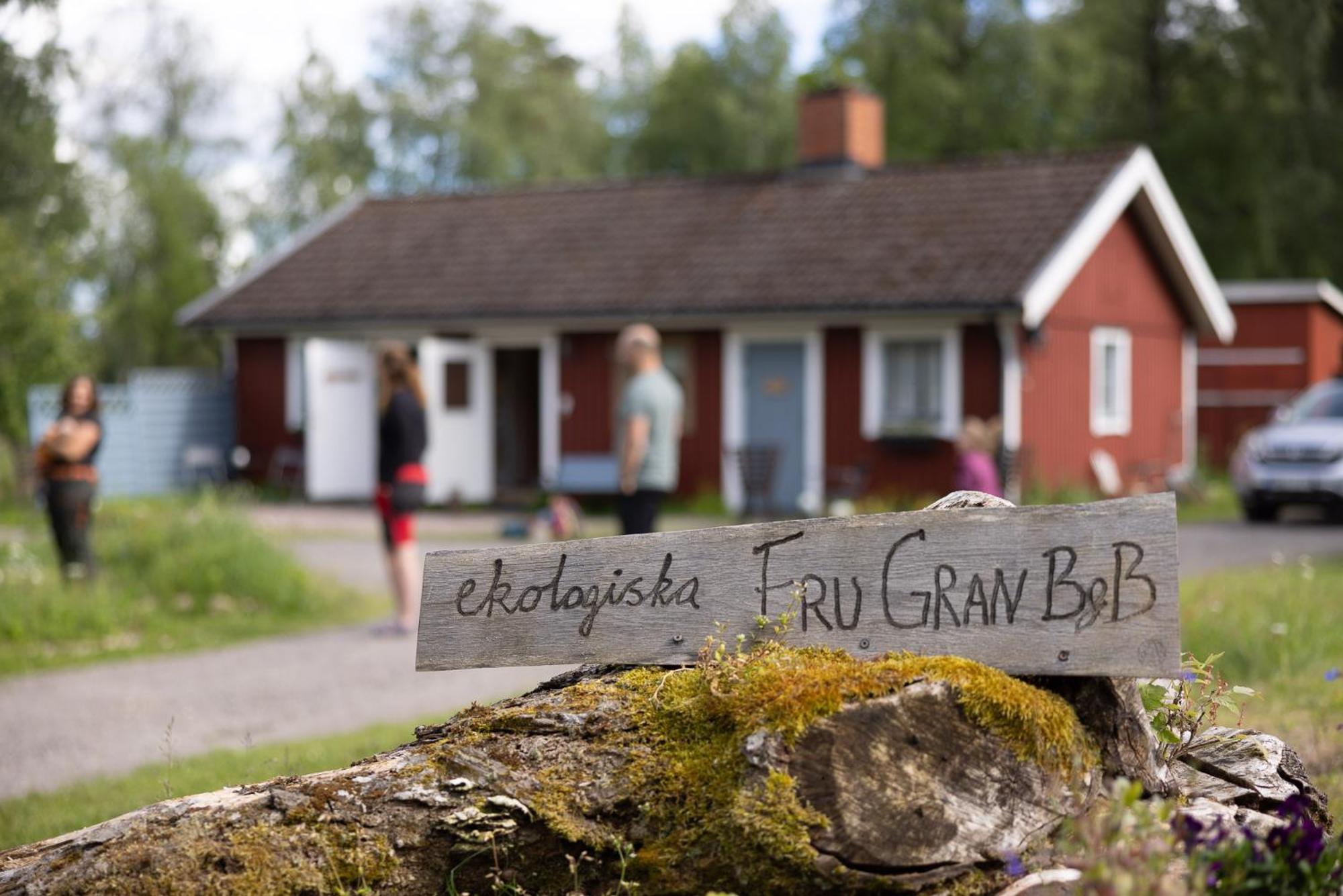 Ekologiska Fru Gran B&B I Tiveden Gardsjo Luaran gambar